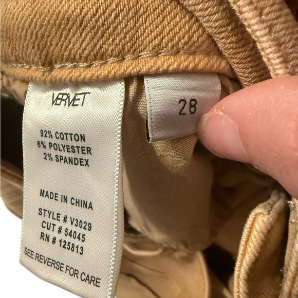 Vervet size 28 light mustard flare jeans in like-new condition 34 inseam - Picture 5 of 5